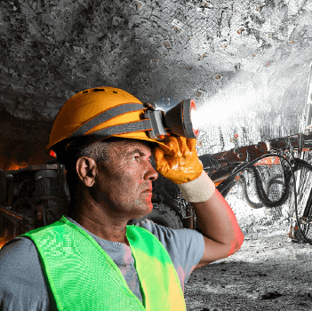 Perforación y Voladura en Minería Subterránea